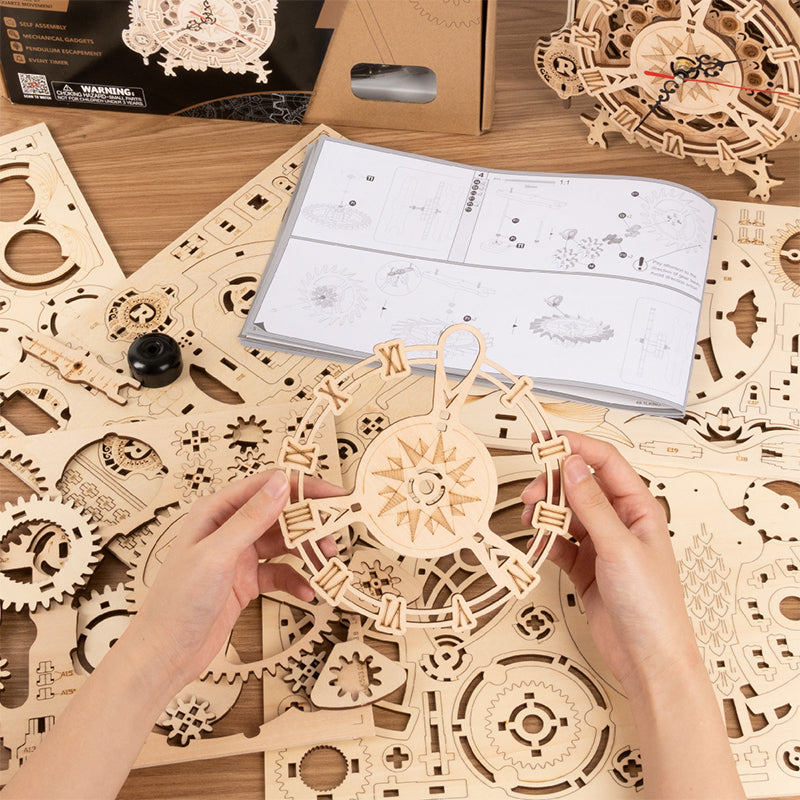 DIY Modell einer mechanischen Eulen-Holzuhr für die Heimdekoration